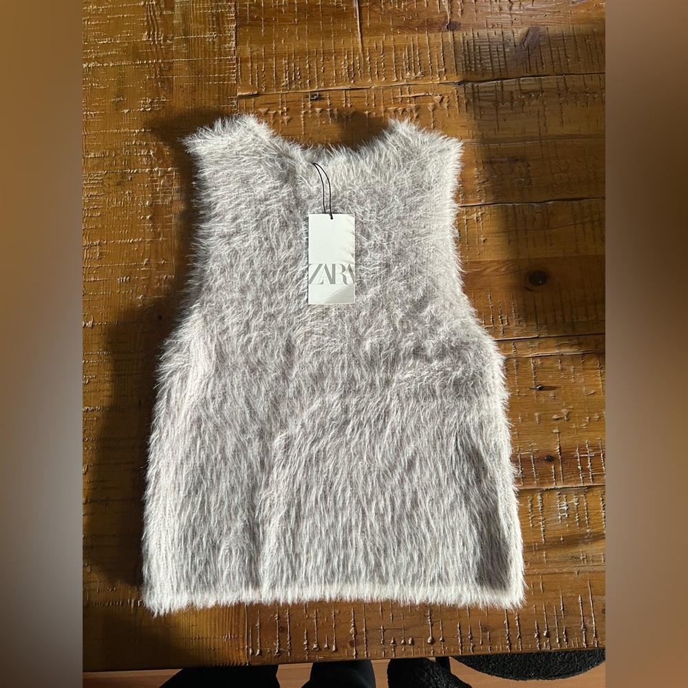 Zara gray top for fall/winter size Large NWT